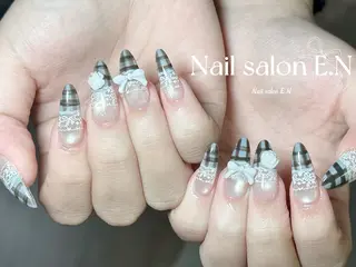 ネイル E.N🦋 長さ出し/持ち込みのネイルデザイン