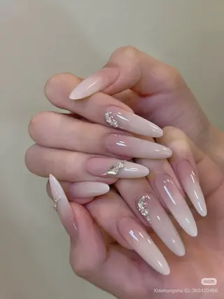 ネイル Dyo Nail_Royalのネイルデザイン