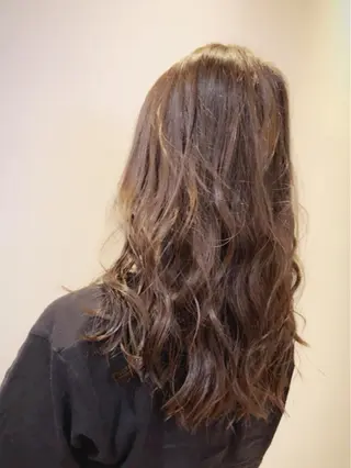 セミロング カラー 福森 みずきのヘアスタイル