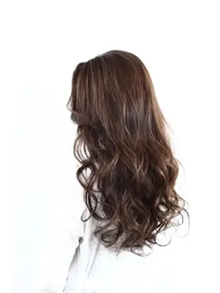 セミロング カラー 松戸　レイヤーカット 野口　康太郎のヘアスタイル