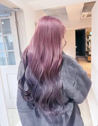 ロング ニトウ レイナのヘアスタイル