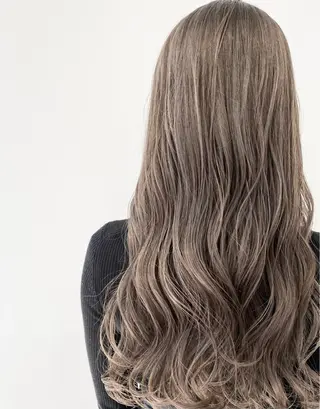 ロング MYRTLE TSUNODAのヘアスタイル