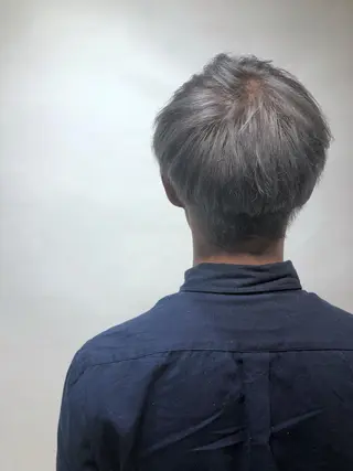 カラー メンズ 中野 竜介のヘアスタイル