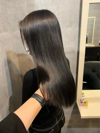 ロング ARCHEOSAKA TOUMAのヘアスタイル