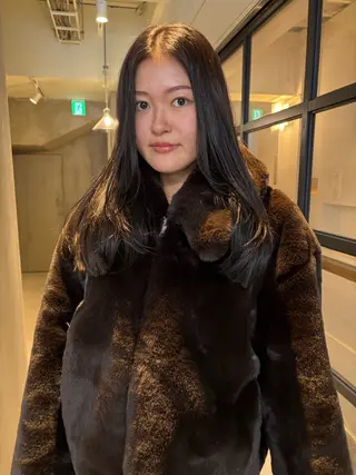 セミロング マツイ モモノのヘアスタイル