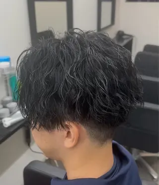 ミディアム パーマ メンズ 西川 佑樹のヘアスタイル
