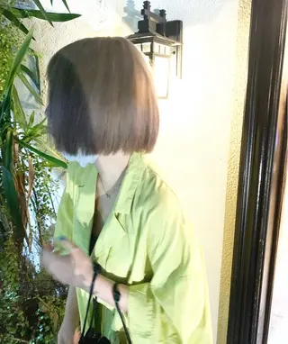 セミロング カラー 🫧ハイトーン✨格安 より質💐マンツーマのヘアスタイル