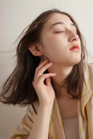 ミディアム manami (sibell)のヘアスタイル