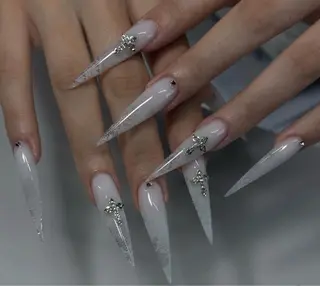 ネイル Julie Nail Hinのネイルデザイン