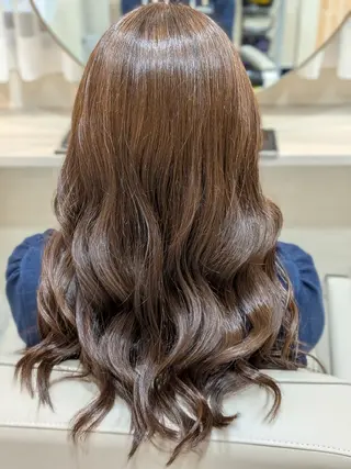 セミロング 宮内 陽菜のヘアスタイル
