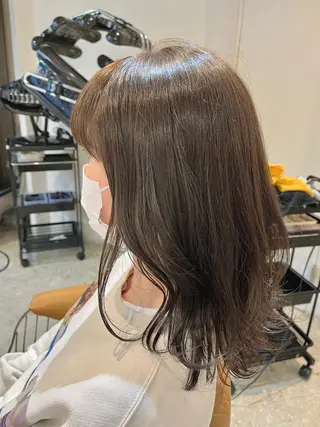 ミディアム カラー うしだ かおるのヘアスタイル