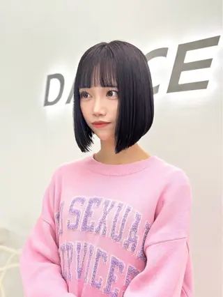 ショート カラー ヘアアレンジ 縮毛矯正🤍 ボブ/ HIKARIのヘアスタイル