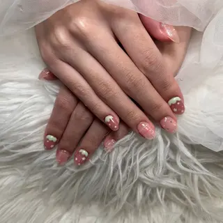 ネイル 🌈 Laule'aのネイルデザイン