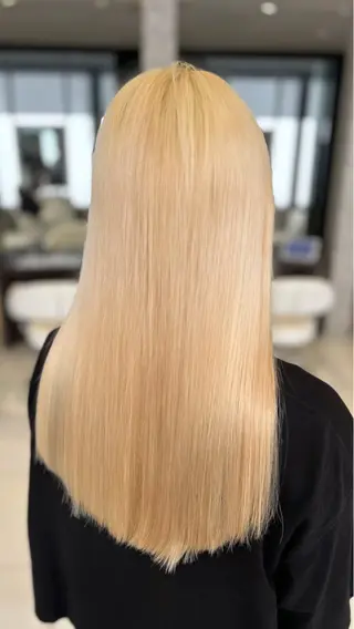 ロング カラー EARTH 市野のヘアスタイル