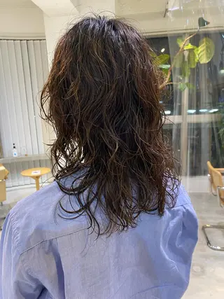 ミディアム パーマ FILMS/sari /似合わせカットのヘアスタイル