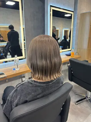 ロング カラー パーマ ヘアアレンジ 透明感ブリーチカラー 🌈TOMOHIROのヘアスタイル