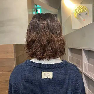ミディアム パーマ レイヤー／ボブ KAHOのヘアスタイル