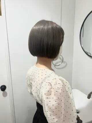 ミディアム パーマ 三矢 ちなつのヘアスタイル