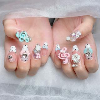 ネイル Rosy Nail Galleryのネイルデザイン