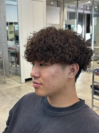 パーマ メンズ fifth深山 洋夢のヘアスタイル