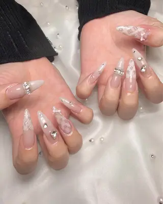ネイル Luna 【Li'ame】のネイルデザイン