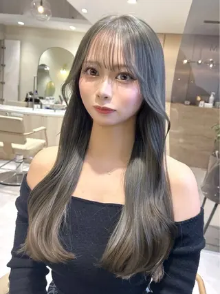 ロング カラー 透明感カラー🌿 グレージュ🐺陽介のヘアスタイル