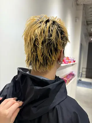 メンズ ヨシノ マナウのヘアスタイル