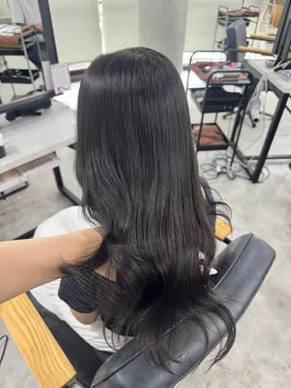 ロング カラー 赤み無し柔らかカラー 【梅田】madokaのヘアスタイル