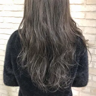 ロング カラー 大平 美沙のヘアスタイル