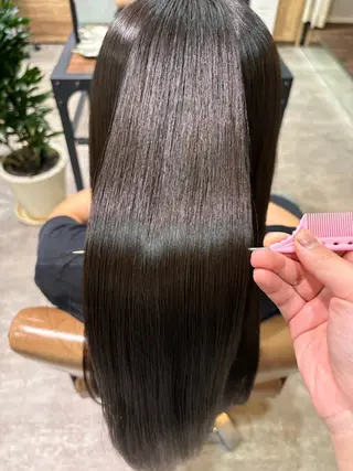ロング 佐伯 美麗のヘアスタイル