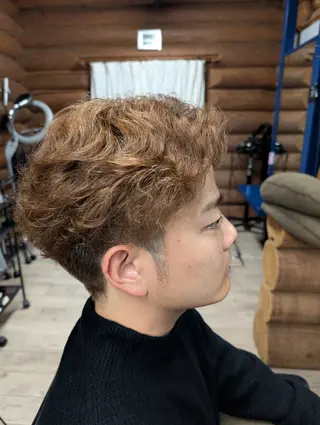 パーマ メンズ 本田 圭輔のヘアスタイル