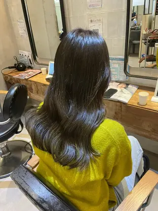 セミロング カラー Hika.ハイトーン 髪質改善🩵ᩚ🫧のヘアスタイル