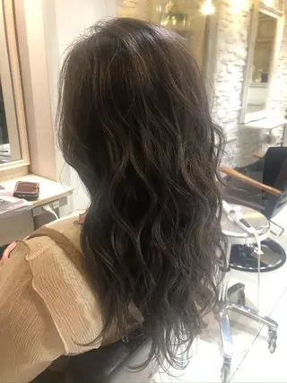 ロング 甲斐 みづきのヘアスタイル