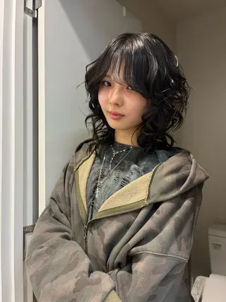 ミディアム ヘアアレンジ 透明感カラー/オリー ブカラー/畠山大のヘアスタイル