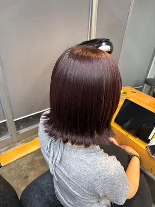 カラー ROCCOeast AKARIのヘアスタイル