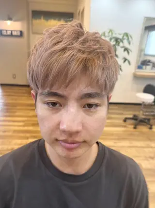 ショート メンズ カラー 工藤 裕樹のヘアスタイル