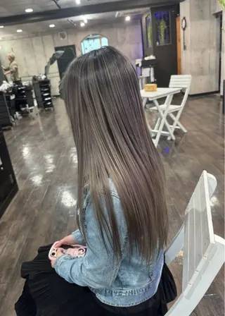 ロング レイヤーカット特化 💜SARIのヘアスタイル