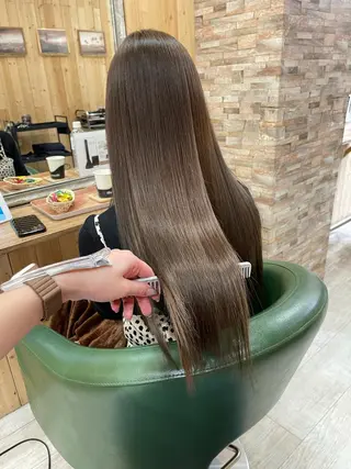 ハイトーン belle ナホのヘアスタイル