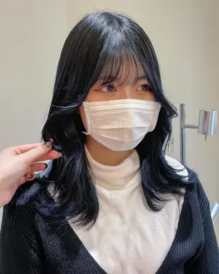ミディアム カラー mir MIYUのヘアスタイル
