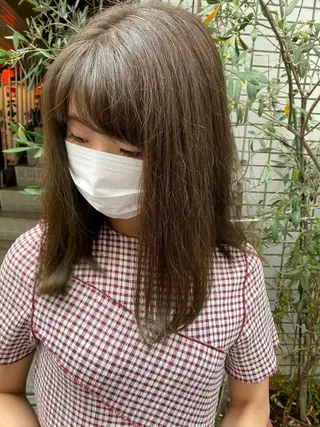 セミロング カラー 🐩透明感ミルクティ ーピンクニイナ🐩のヘアスタイル