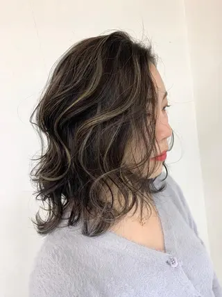 ミディアム 穐田 司樹のヘアスタイル