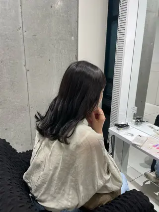 ミディアム カラー yuzuna ハイトーン 天神のヘアスタイル