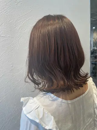 ミディアム 赤み消しカラー/透 明感カラー/有吉優香のヘアスタイル