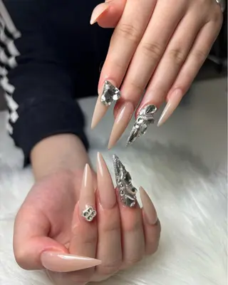 ネイル King _Nail Linaのネイルデザイン