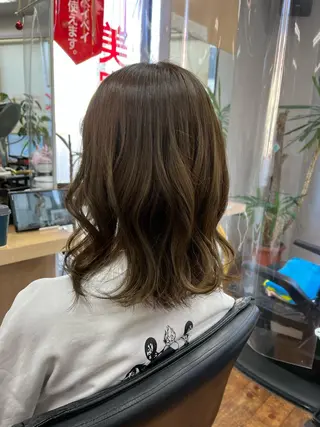 ミディアム カラー kimiwada maiのヘアスタイル