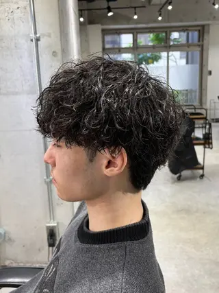 ミディアム パーマ メンズ メンズ特化美容師 中戸 滉のヘアスタイル