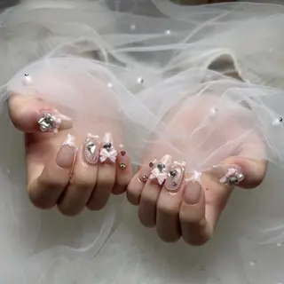 ネイル PEEKABOO 旧:momo京橋のネイルデザイン