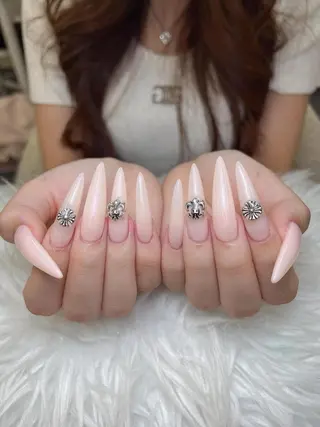 ネイル Jenn Nail Salonのネイルデザイン