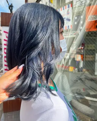 ミディアム カラー 山田 さくらのヘアスタイル