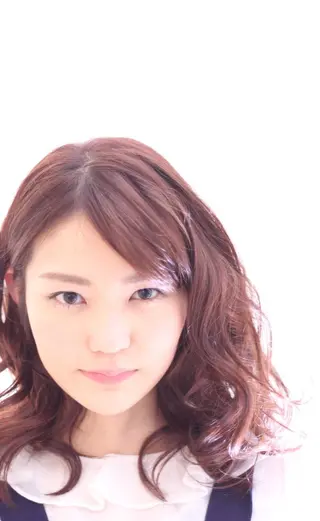 ミディアム カラー パーマ 桐谷 一史のヘアスタイル